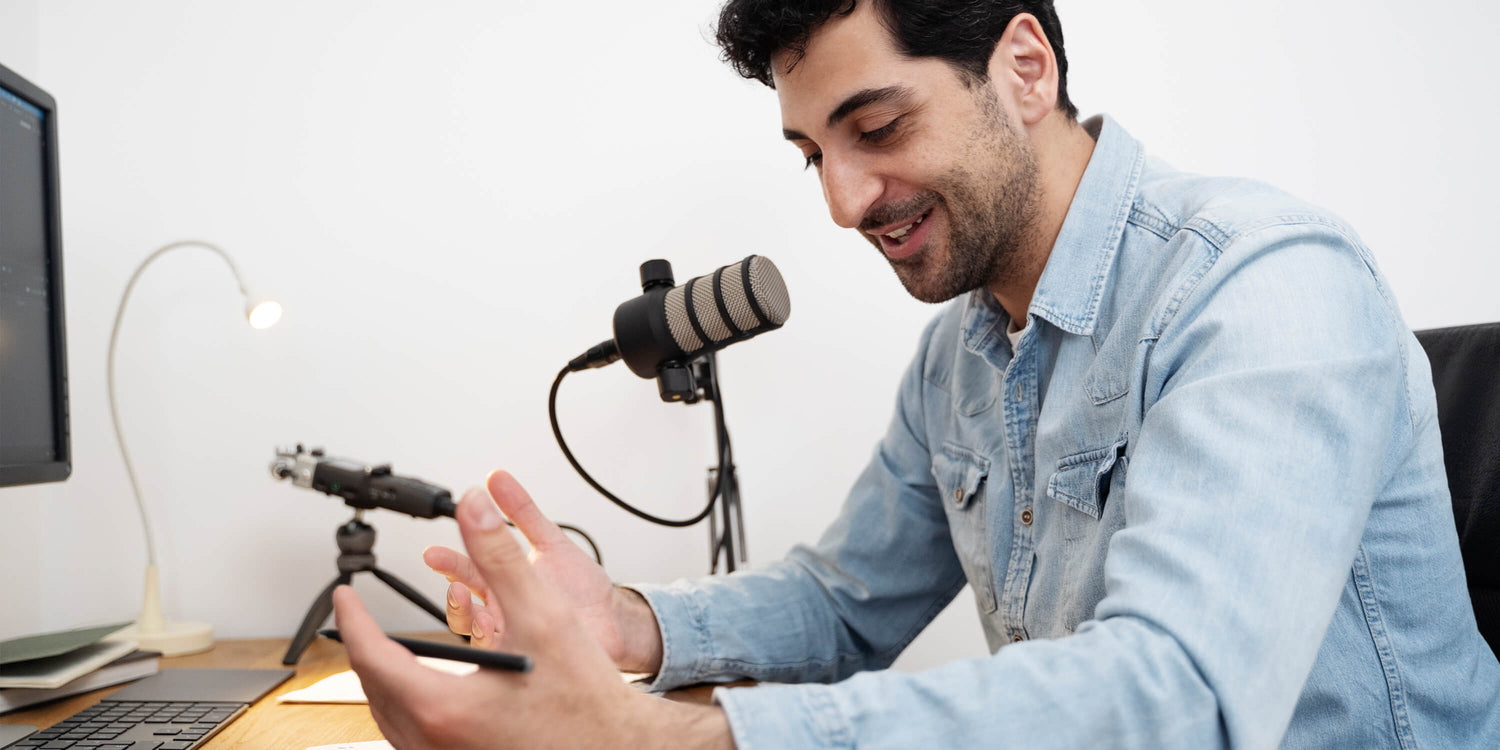 iPHONE Lavalier Lapel Microphones
